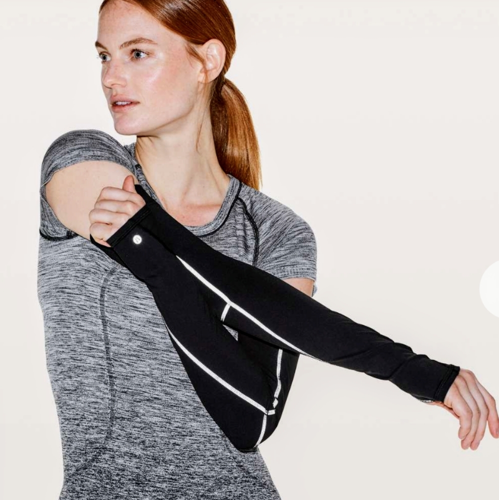 Lululemon In A Flash Armwarmer